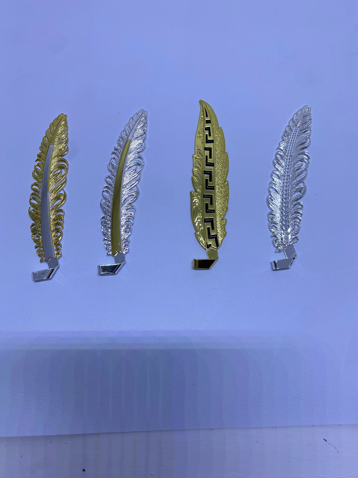 Pluma de metal