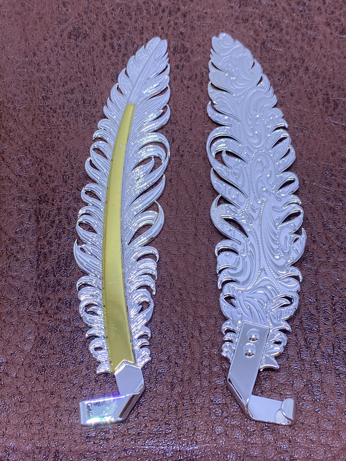 Pluma de metal