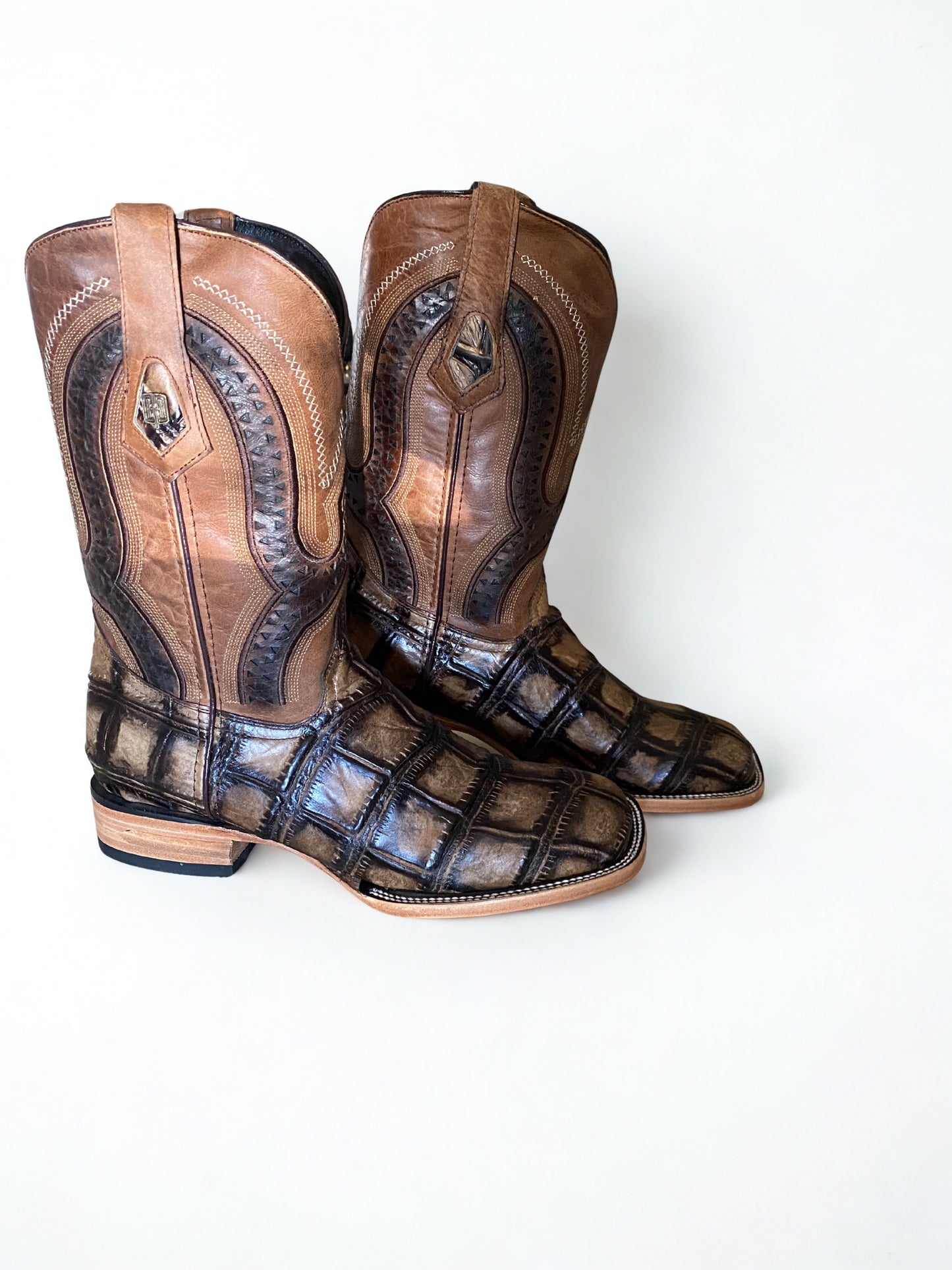 Men's Leather, American Jumbo print boots in Rustic Camel color